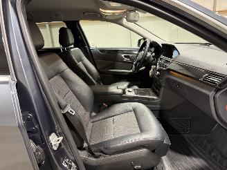 Mercedes E-klasse 220CDI 125kW Automaat Business Class Avantgarde Luchtvering picture 22