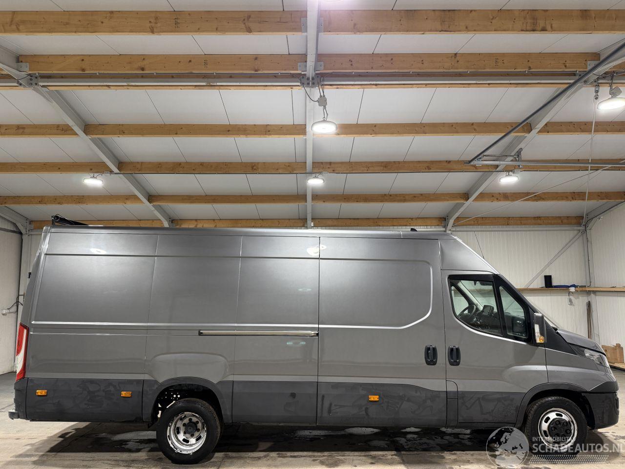 Iveco Daily 2.3 115kW Automaat  Dubbel Camera Clima 410H2