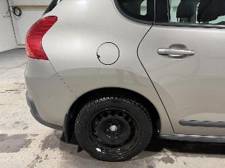 Peugeot 3008 1.6THP 115kW Clima Premiére picture 24