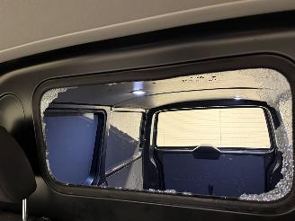 Volkswagen Transporter 2.0TDI 146kW Automaat 32 Bulli picture 30