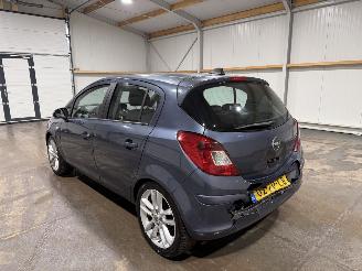 Opel Corsa 1.4-16V 66kW Cosmo picture 13