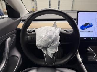 Tesla Model 3 60kWh Standard 175kW RWD Plus picture 29