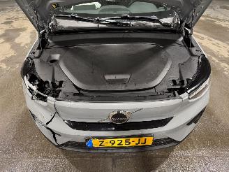 Volvo XC40 82kWh 185kW  Single Motor Extended Range Plus picture 25