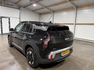 Kia EV3 58.3 kWh  150kW Plus picture 12