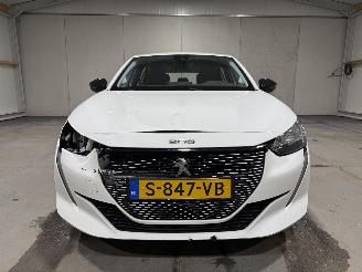 Peugeot e-208 EV 50kWh 100kW Active picture 23