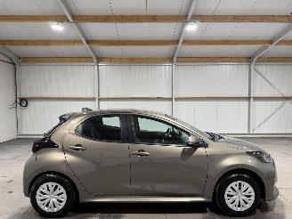 Unfallwagen Toyota Yaris 1.5Hybrid 67kW Automaat Active 2023/9