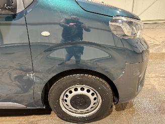 Toyota Proace 2.0D-4D 90kW Cool Comfort picture 16