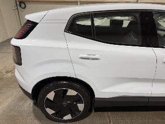 Volvo EX30 69kWh 200kW Single Motor Extended Range Plus picture 30