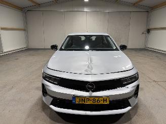 Opel Astra 54kWh 115kW Electric Edition picture 4
