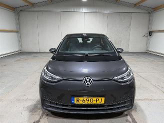 Volkswagen ID.3 58kWh 107kW Pro picture 4