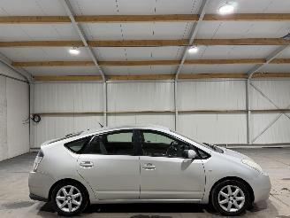 damaged passenger cars Toyota Prius 1.5VVT-i 57kW Automaat Airco 2005/4