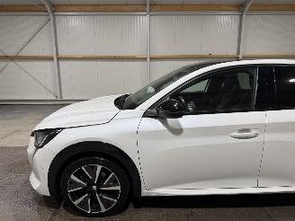 Peugeot 208 GT LINE 1.2PT 74kW Automaat Camera GT picture 13