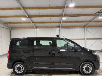 krockskadad bil auto Opel Vivaro / Zafira E 75kWh 100kW L2H1 100kW Innovation Zoeklamp 2021/10