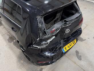 Volkswagen Golf R 2.0TSI 221kW Automaat 4-Motion R Pano picture 39