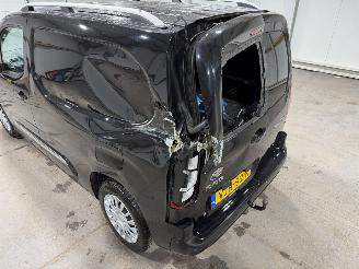 Toyota Proace CITY 1.2Turbo 96kW Automaat Live picture 19