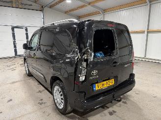 Toyota Proace CITY 1.2Turbo 96kW Automaat Live picture 12