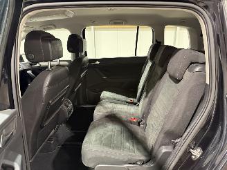 Volkswagen Touran 1.6TDI 81kW 7p Automaat SCR Connected Series 7 Persoons picture 22