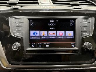 Volkswagen Touran 1.6TDI 81kW 7p Automaat SCR Connected Series 7 Persoons picture 17