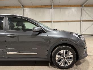 Kia e-Niro 64kWh 150kW Automaat DynamicPlusLine picture 17