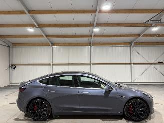 Schadeauto Tesla Model 3 75kWh 340kW AWD Performance 2019/12