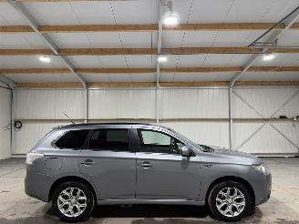 Voiture accidenté Mitsubishi Outlander 2.0PHEV 89kW Automaat Executive Edition 2014/10