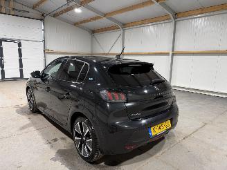 Peugeot e-208 50kWh  GT Pack Panoramadak picture 12