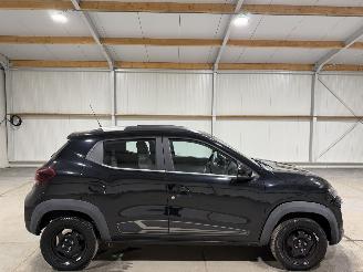 skadebil auto Dacia Spring 27kWh 33kW Comfort Plus OrangePack 2022/11