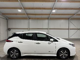 škoda osobní automobily Nissan Leaf 40kWh 110kW Clima Camera Acenta 2018/11