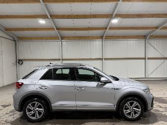 krockskadad bil auto Volkswagen T-Roc 1.5TSI 110kW R-Line Business Clima Camera 2024/1
