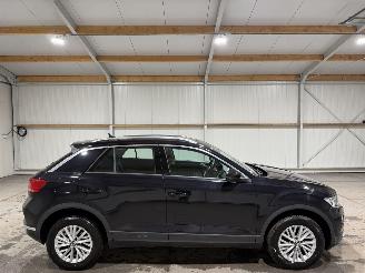 krockskadad bil auto Volkswagen T-Roc 1.5TSI 110kW Automaat Style Business 2021/8