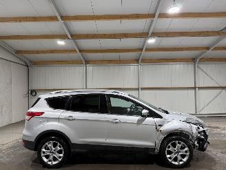 krockskadad bil auto Ford Kuga 1.5 110kW Clima Navi Camera Titanium 2015/6