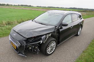 Ford Focus 1.0 92kw euro 6 Eco Boost Titanium Business Camera Navigatie  12-2019 picture 6