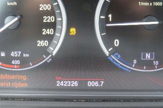 BMW 5-serie 520 D High Executive 184pk Automaat 240.000km schuifdak leer navie  vol optie picture 6