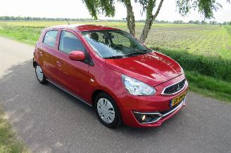 krockskadad bil auto Mitsubishi Space-star 1.0 70pk  5drs Cool + 35.000km nap Airco Nieuwstaat 2018 2018/8
