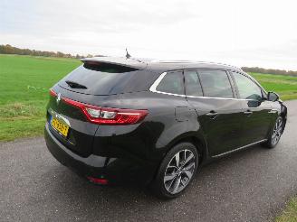 skadebil auto Renault Mégane 1.6 Dci 131pk Serie Signature Exclusive   Bose 2017 Camera Navigatie Clima  leer Stoelverwarming 2017/11