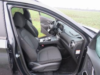 Hyundai Kona 39 kw Automaat Hybride  Elektrisch 2021  40.000km Camera Navigatie  stoelverwarmig  nieuwstaat picture 35