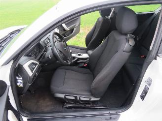 BMW 1-serie 118 Diesel 143pk 6 Bak Navigatie Airco 2014  [ Model 2015  [parelmoer picture 14