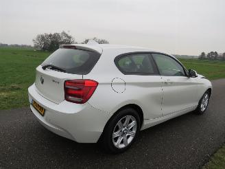 krockskadad bil auto BMW 1-serie 118 Diesel 143pk 6 Bak Navigatie Airco 2014  [ Model 2015  [parelmoer 2014/5