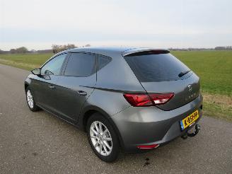 Seat Leon 14 TSi  122pk Style navigatie Airco stoelverwarming  topstaat 2013 picture 24
