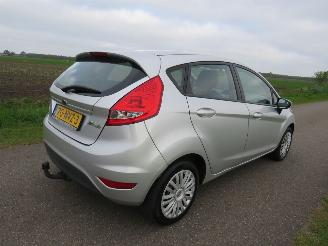 Unfallwagen Ford Fiesta 1.2 Limited 2010-11 Airco 5 Drs  PARKEERSCHADE 2010/11