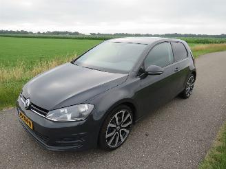Vaurioauto  passenger cars Volkswagen Golf 7  1.2 TSi Trendline 204.000km navigatie Clima top top staat   2013 2013/6