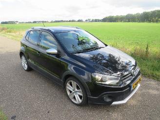 Volkswagen Polo 1.4-16V 86pk Cross Trekhaak | Airco | Cruise | Mistlampen | Stoelverwarming Schadevrij picture 3