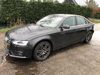 Voiture accidenté Audi A4 A4 Limousine 1.8 TFSIe Edition 2013/11
