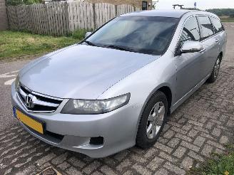 krockskadad bil auto Honda Accord Accord Tourer  2.0 i comfort 2007/1