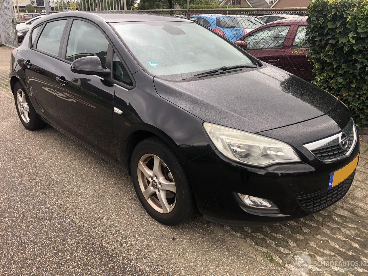 Opel Astra Astra 1.4 Edition