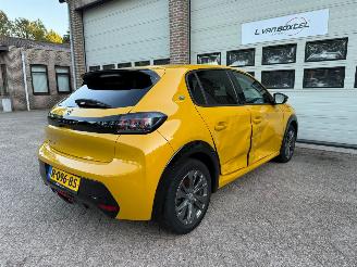 Peugeot e-208 EV Allure Pack 50 kWh Navi Clima NAP ! picture 4