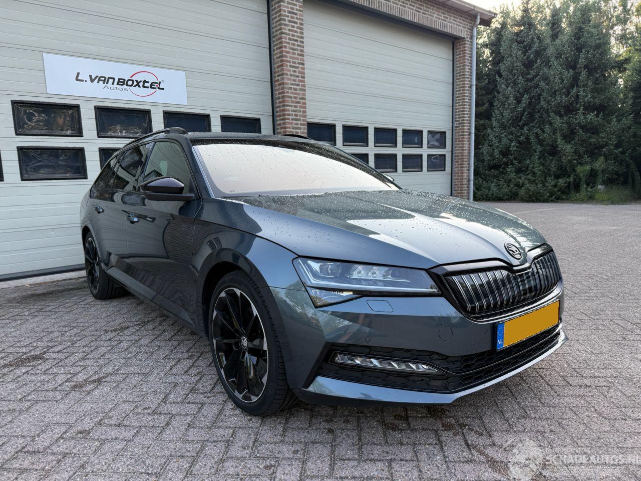 Skoda Superb 1.4 TSI iV Sportline Automaat Pano Virtual