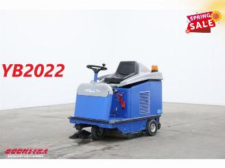 dommages machines Case  95 BJ 2022 33Hrs! Kehrmaschine / Veegmachine 2022/1
