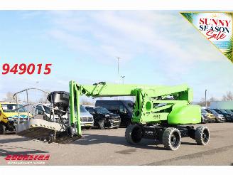 Vaurioauto  machines Komatsu  HR28 Hybride 4X4 Hoogwerker BY 2021 28m 2021/3