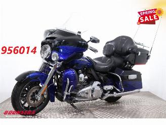 krockskadad bil motor Harley-Davidson  FLHTCUSE6 CVO Ultra Classic 5HD! E-Glide 110 Cruise SHZ 2011/8